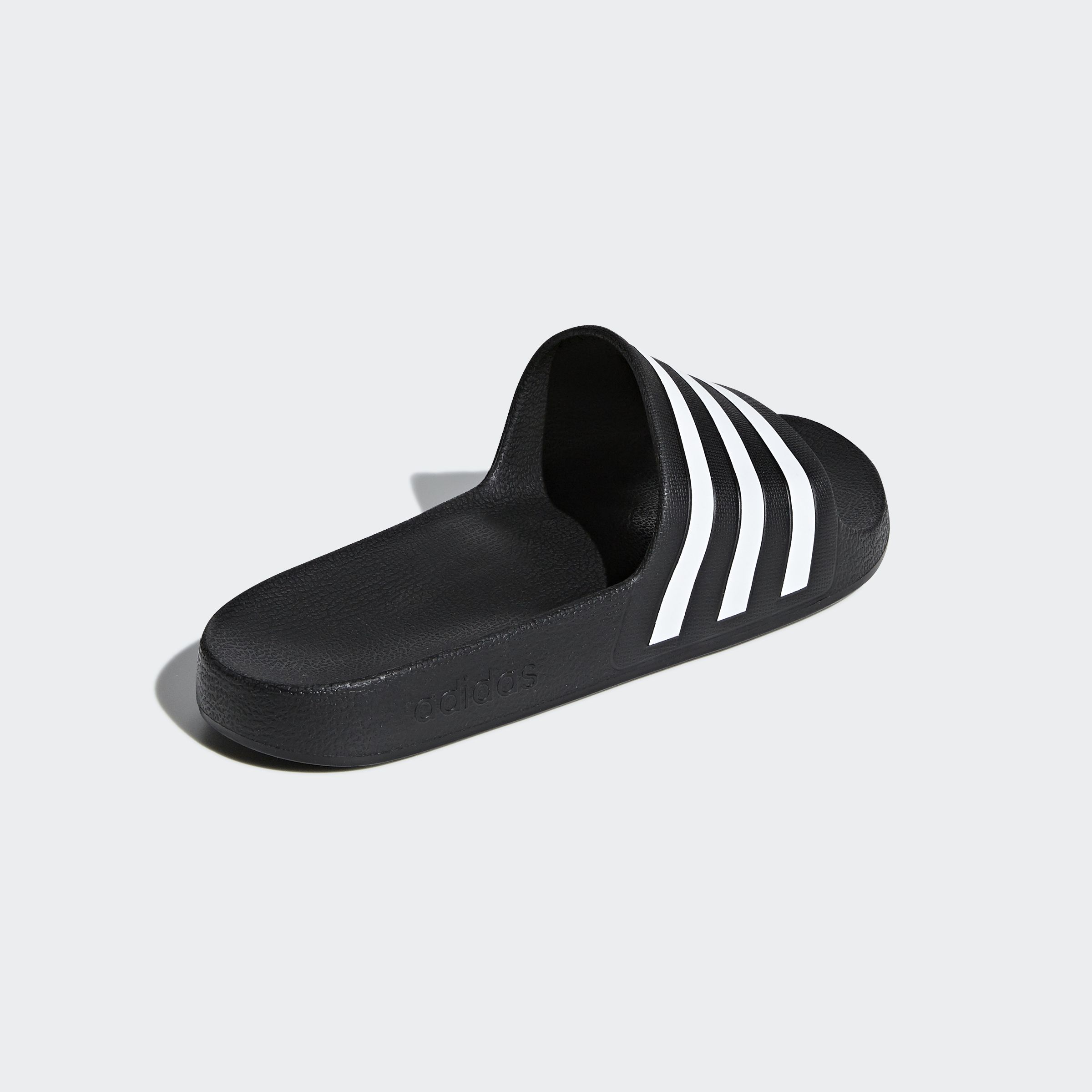 Outlet Чоловічі шльопанці Adidas Adilette Aqua F35543_image_4