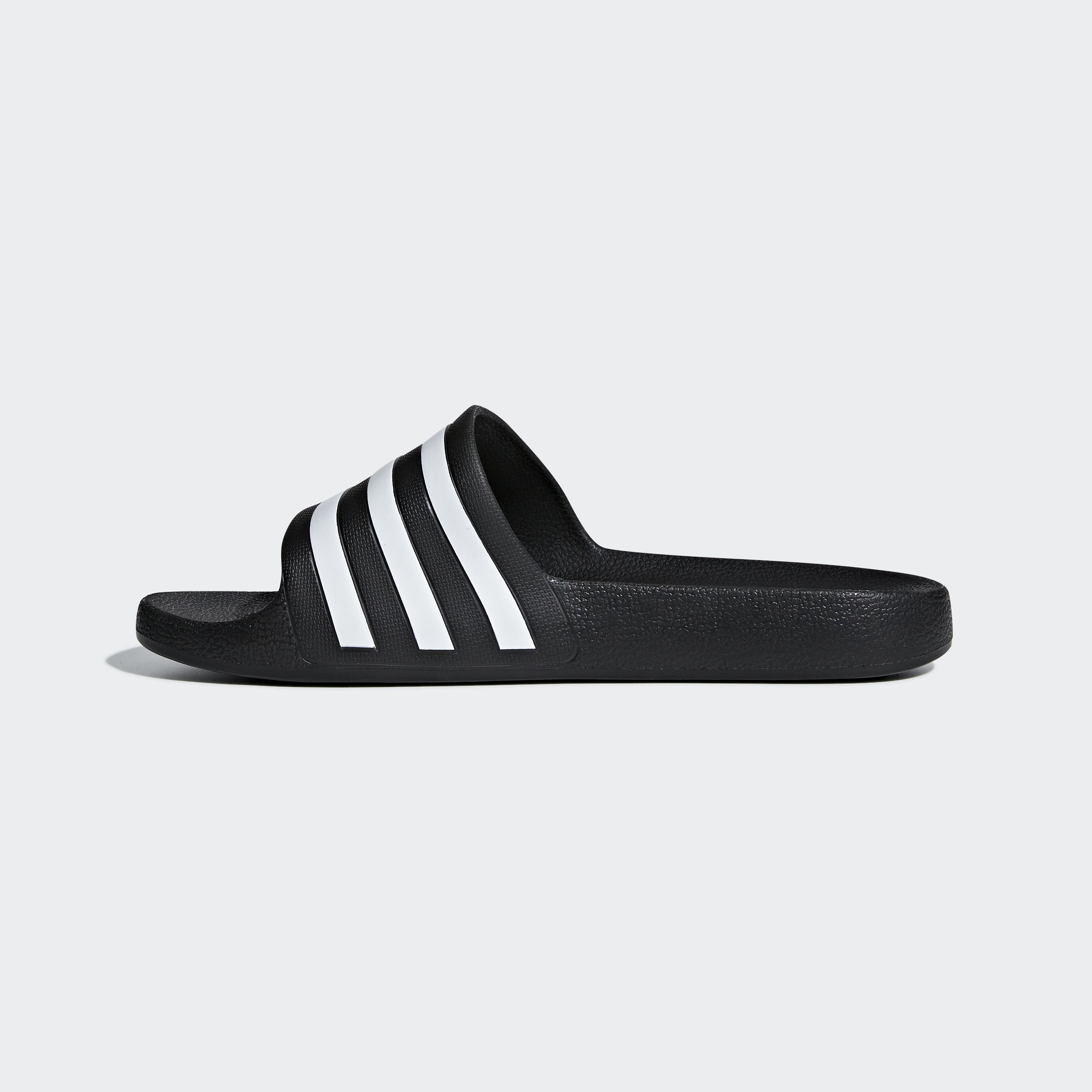 Outlet Чоловічі шльопанці Adidas Adilette Aqua F35543