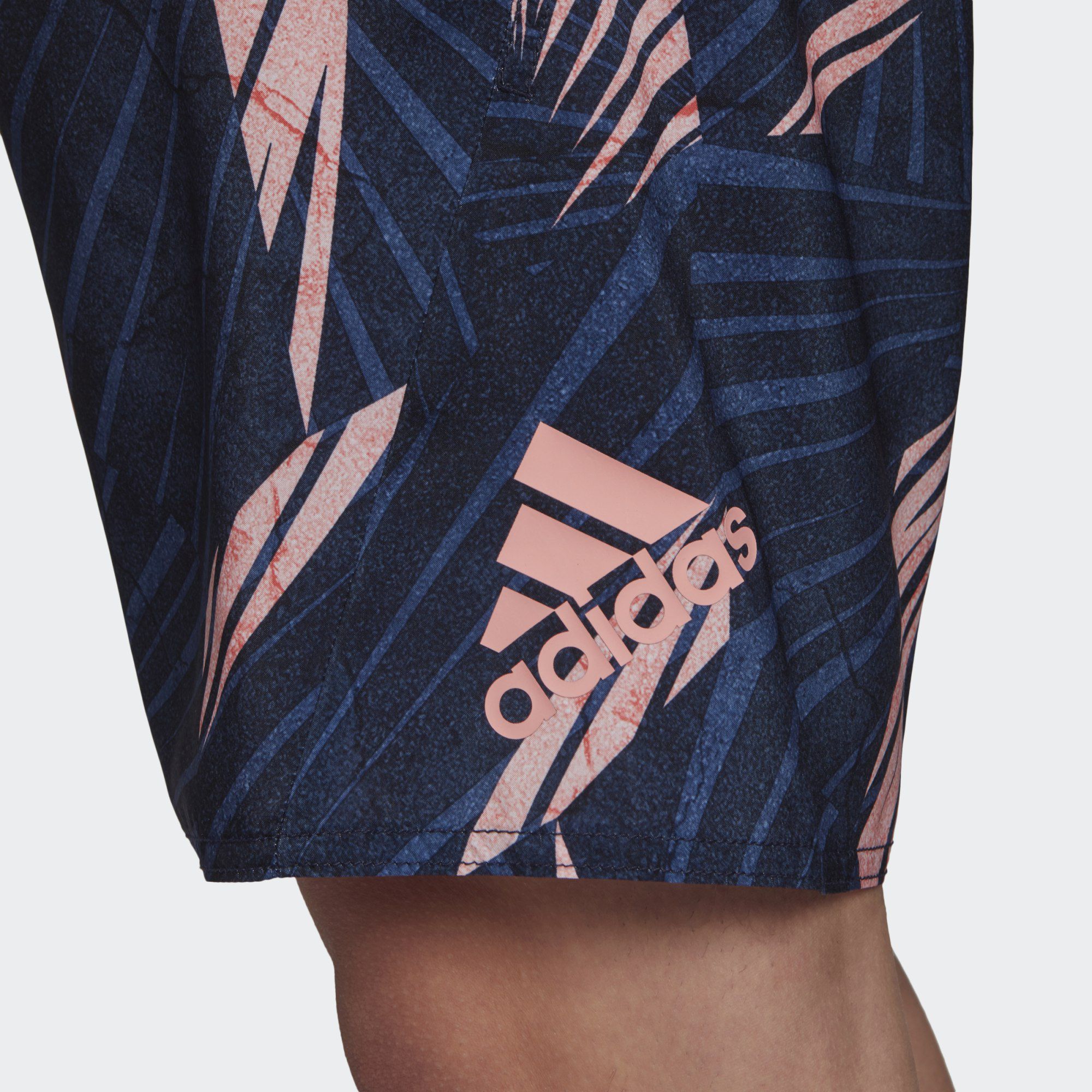 Outlet Пляжні шорти Adidas Graphic Tech FJ3906_image_7