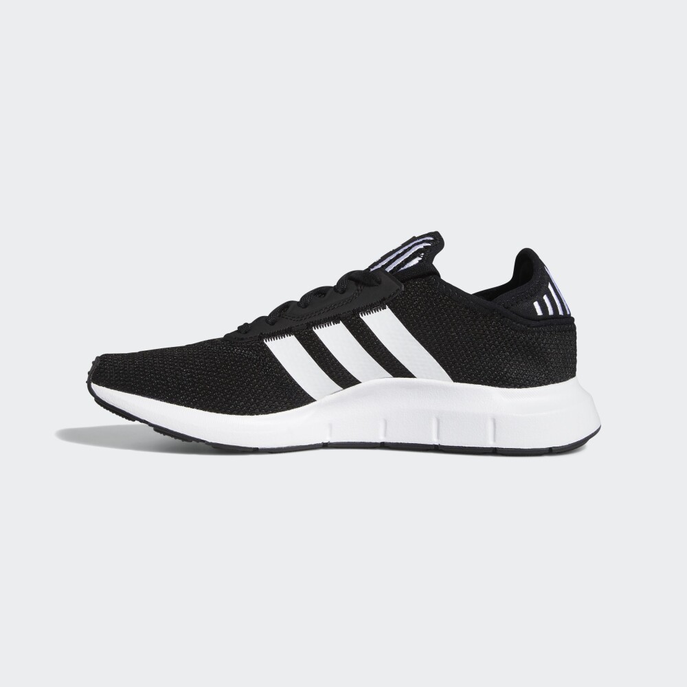 Outlet Чоловічі кросівки Adidas Swift Run X J FY2110