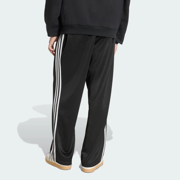 Outlet Спортивні штани Adidas Adicolor Loose KC8534