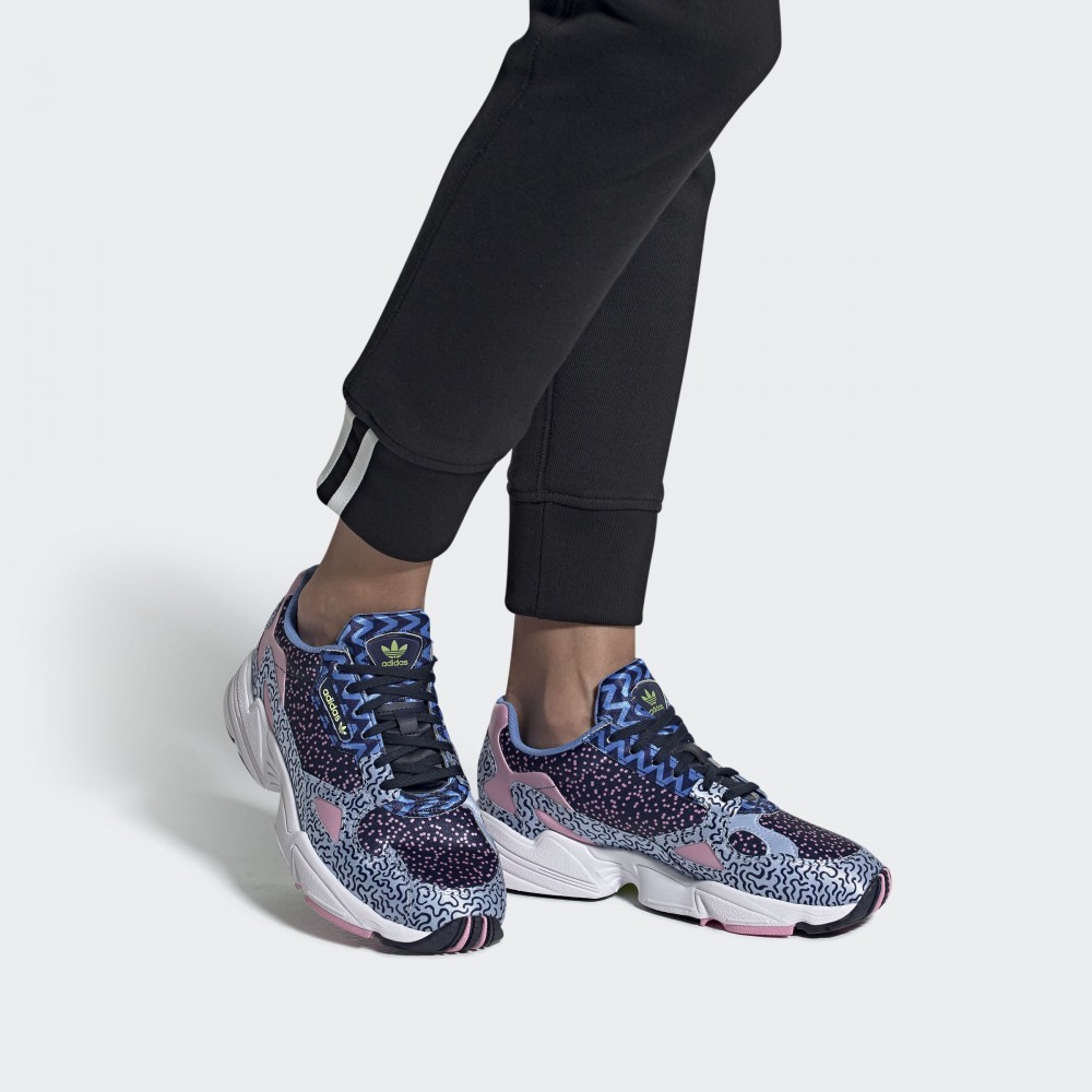 Outlet Жіночі кросівки Adidas Falcon EE7098_image_7