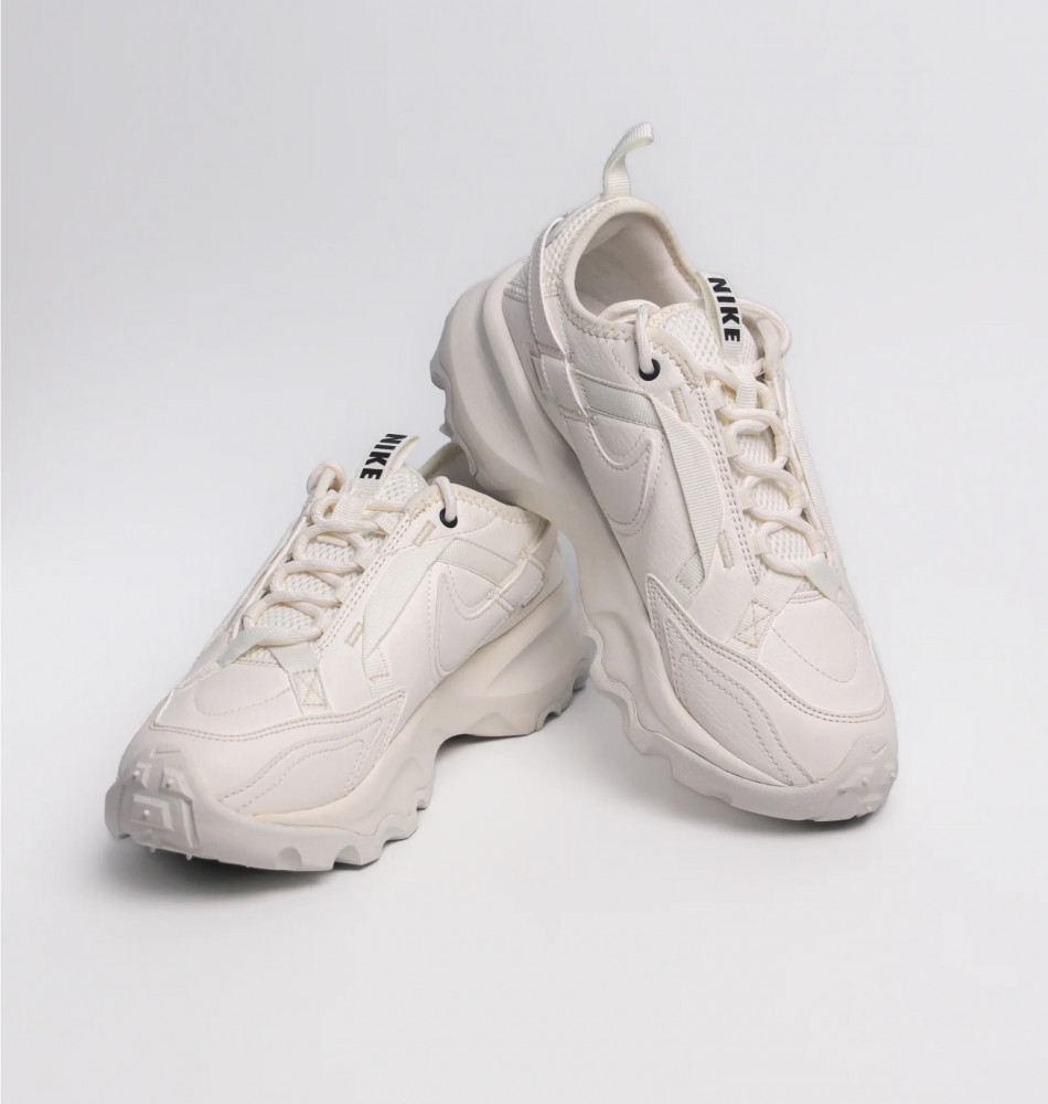 Outlet Кросівки жіночі Nike Tc 7900 White DD9682-100_image_3