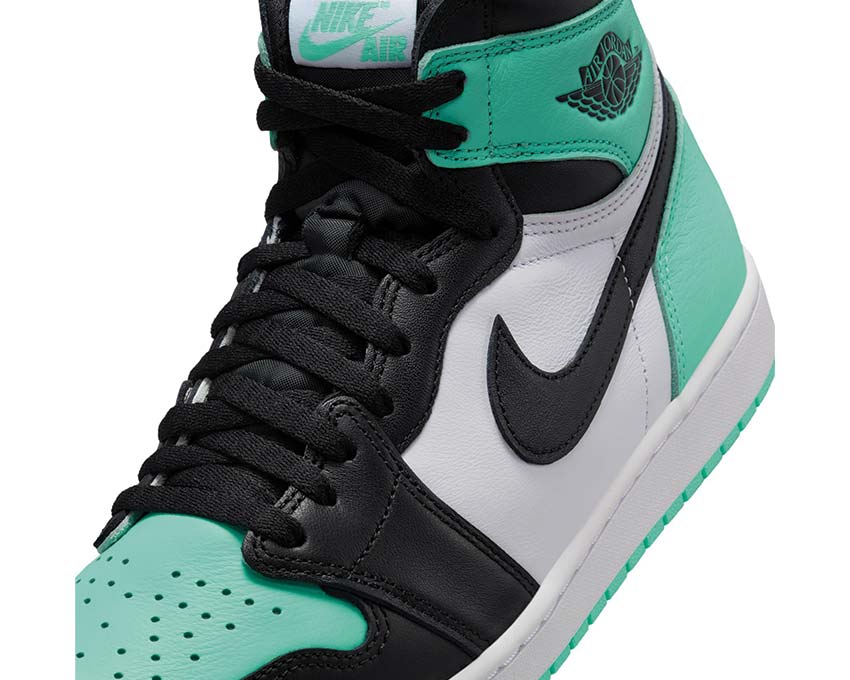 Outlet Чоловічі кросівки Air Jordan 1 Retro High DZ5485-130