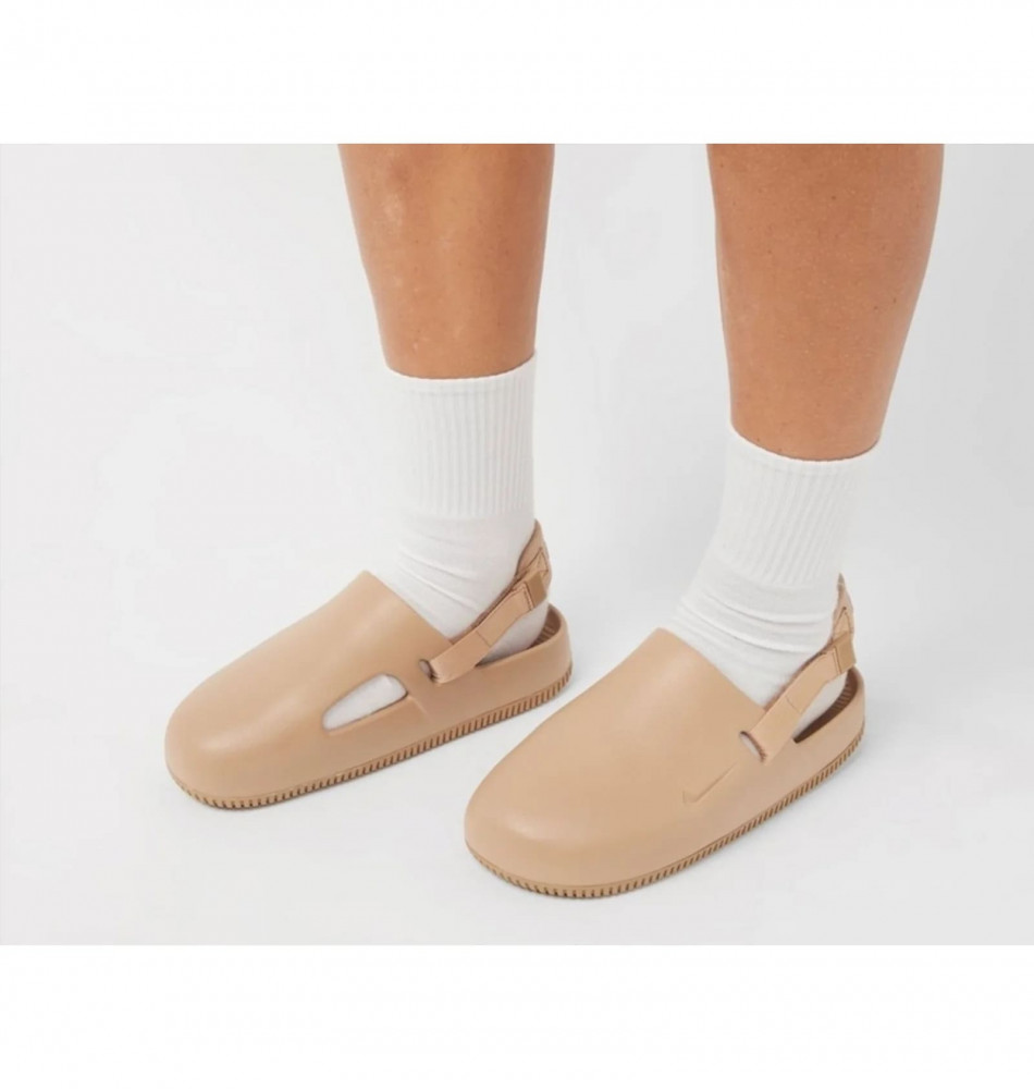 Outlet Сандалі жіночі Nike Calm Mules FB2185-200