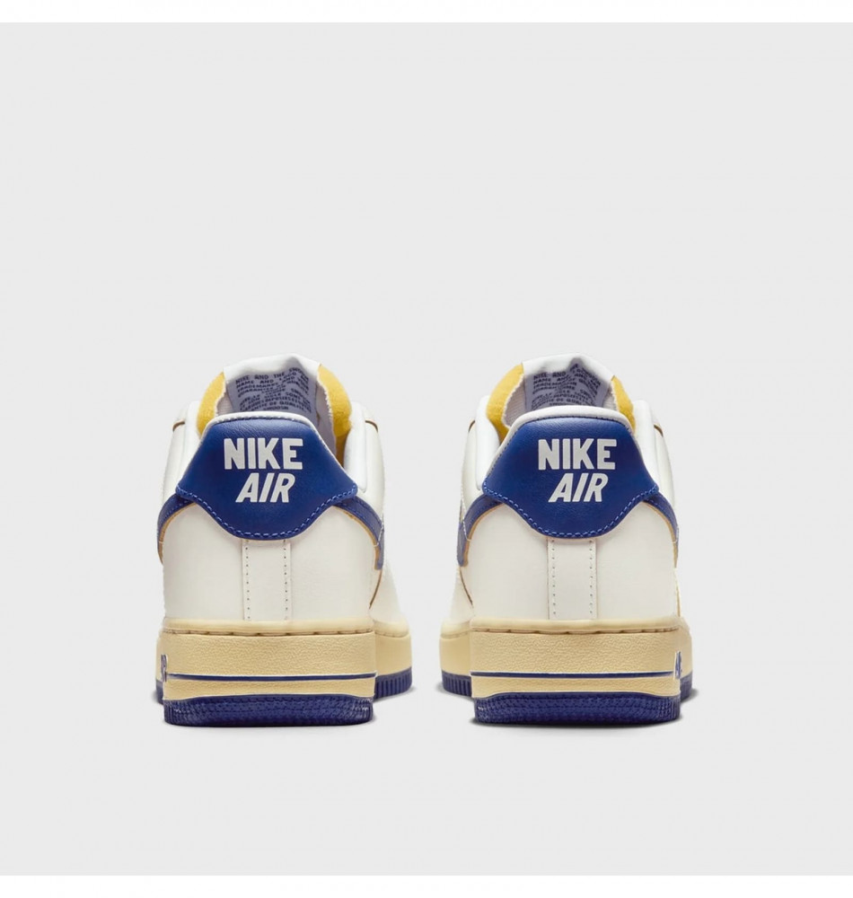 Outlet Кросівки жіночі Nike Air Force 1 07 FQ8103-133_image_4