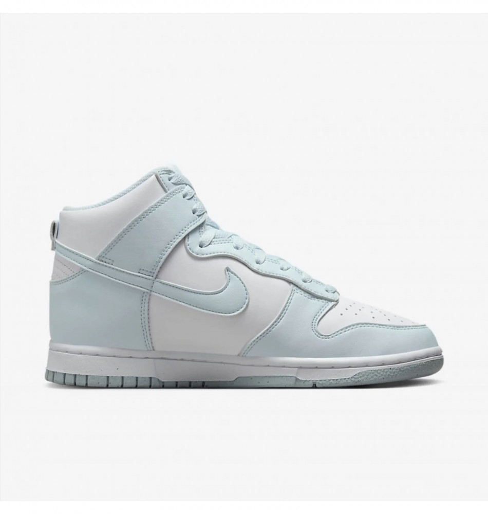 Outlet Кросівки жіночі Nike Dunk High Nn FV5960-100