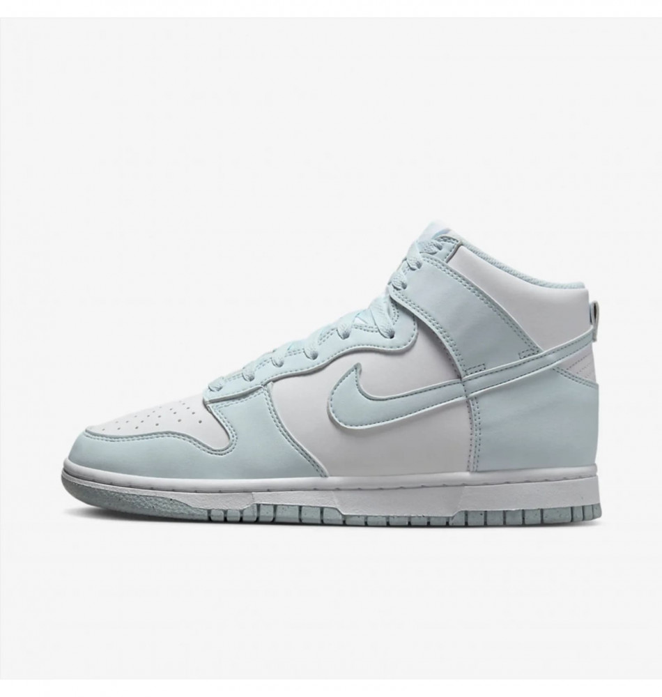 Outlet Кросівки жіночі Nike Dunk High Nn FV5960-100