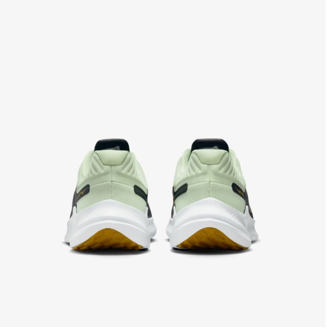 Outlet Кросівки Nike Quest 5 DD0204-301_image_4