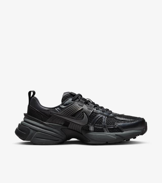 Outlet Жіночі кросівки Nike W V2K Run FD0736-001