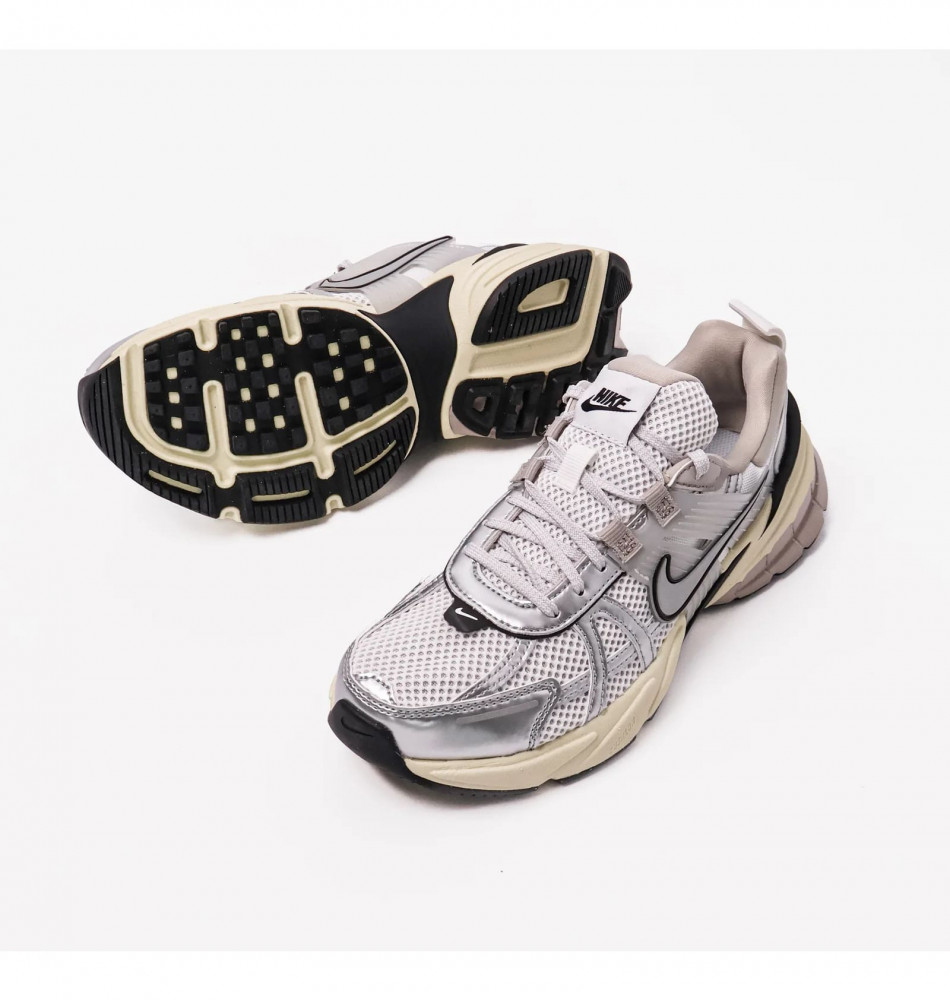 Outlet Чоловічі кросівки Nike V2K Run FD0736-001 FD0736-100_image_6