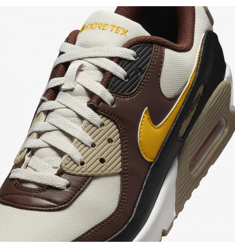 Outlet Кросівки чоловічі Nike Air Max 90 Gore-Tex FD5810-201_image_4