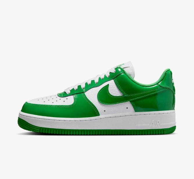 Outlet Кросівки жіночі Nike Air Force 1 07 FJ4801-300