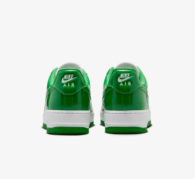 Outlet Кросівки жіночі Nike Air Force 1 07 FJ4801-300_image_7
