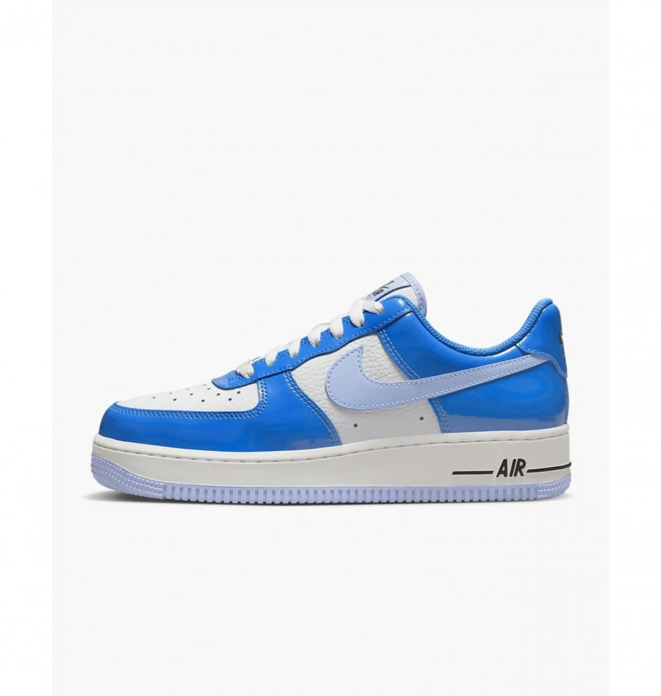 Outlet Кросівки жіночі Nike Air Force 1 07 FJ4801-400