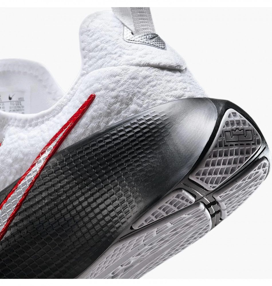 Outlet Кросівки чоловічі Nike Lebron Tr 1 FJ6151-101_image_6