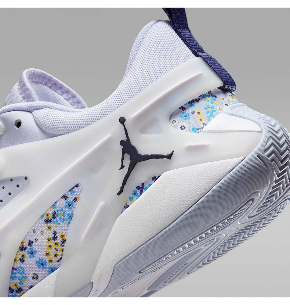 Outlet Кросівки жіночі Air Jordan Heir Series FZ2471-004_image_7