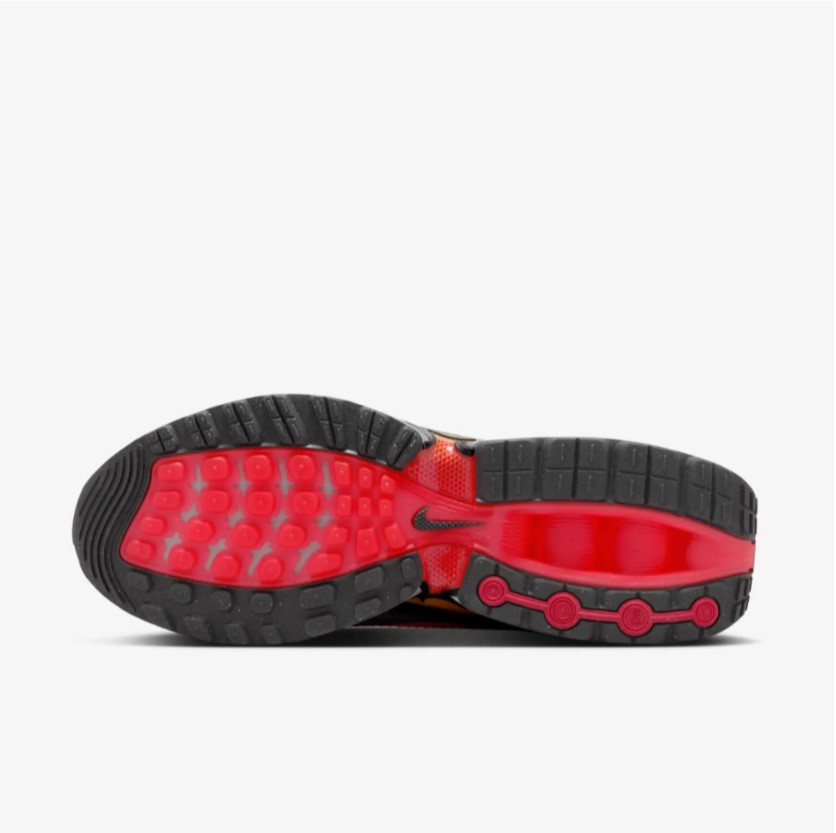 Outlet Чоловічі кросівки Nike Air Max Dn Se HF5531-300_image_4