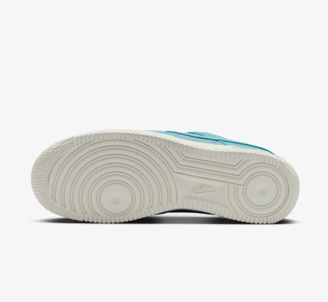 Outlet Женские кроссовки Nike W Air Force 1 07 HJ5336-400_image_7