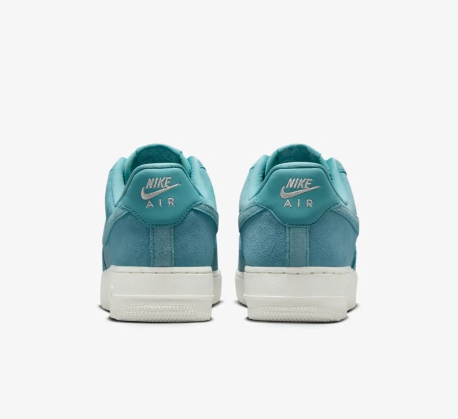 Outlet Женские кроссовки Nike W Air Force 1 07 HJ5336-400_image_6