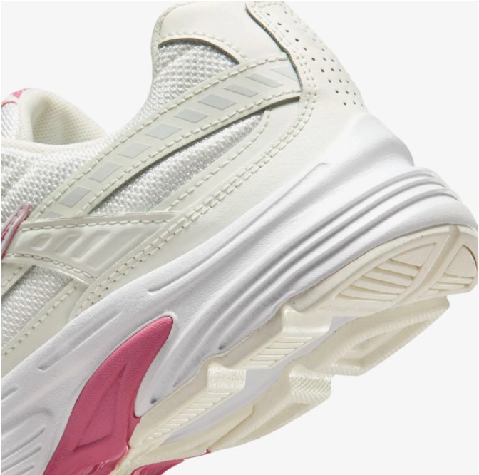 Outlet Женские кроссовки Nike Initiator 394053-104_image_4