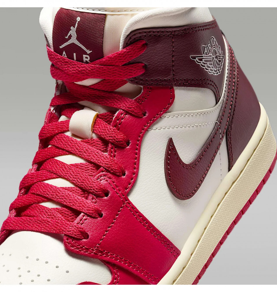 Outlet Жіночі кросівки Nike Air Jordan 1 Mid BQ6472-119_image_8