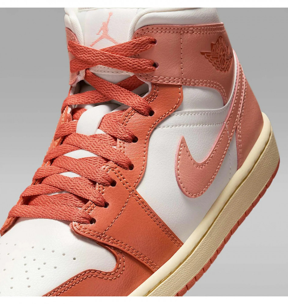 Outlet Жіночі кросівки Nike Air Jordan 1 Mid BQ6472-180_image_5