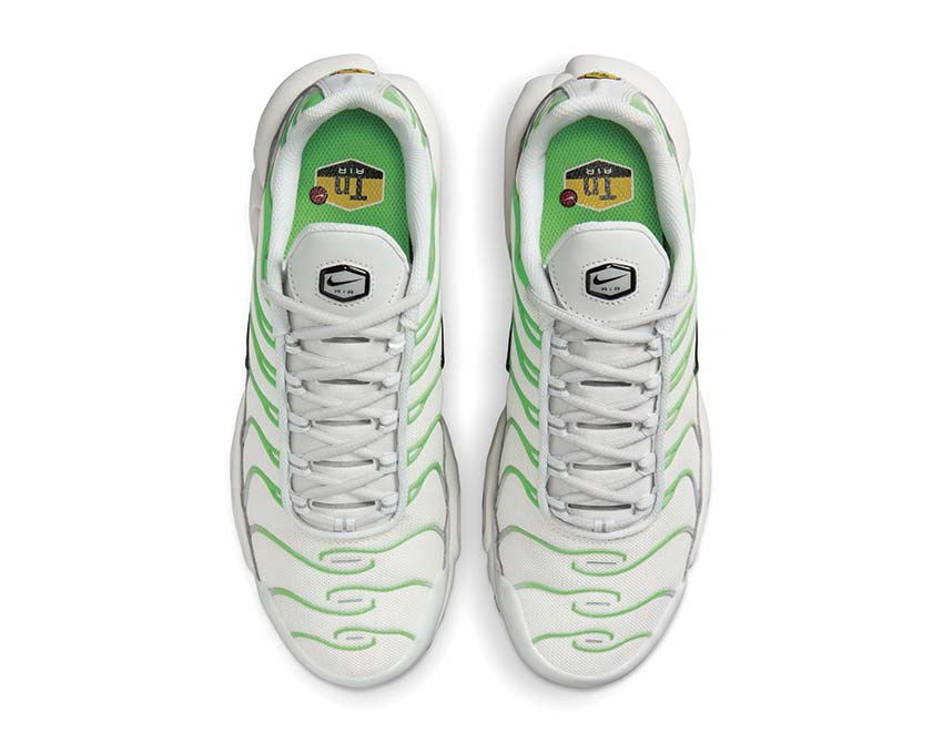 Outlet Кросівки Nike Air Max Plus DZ3671-001_image_6