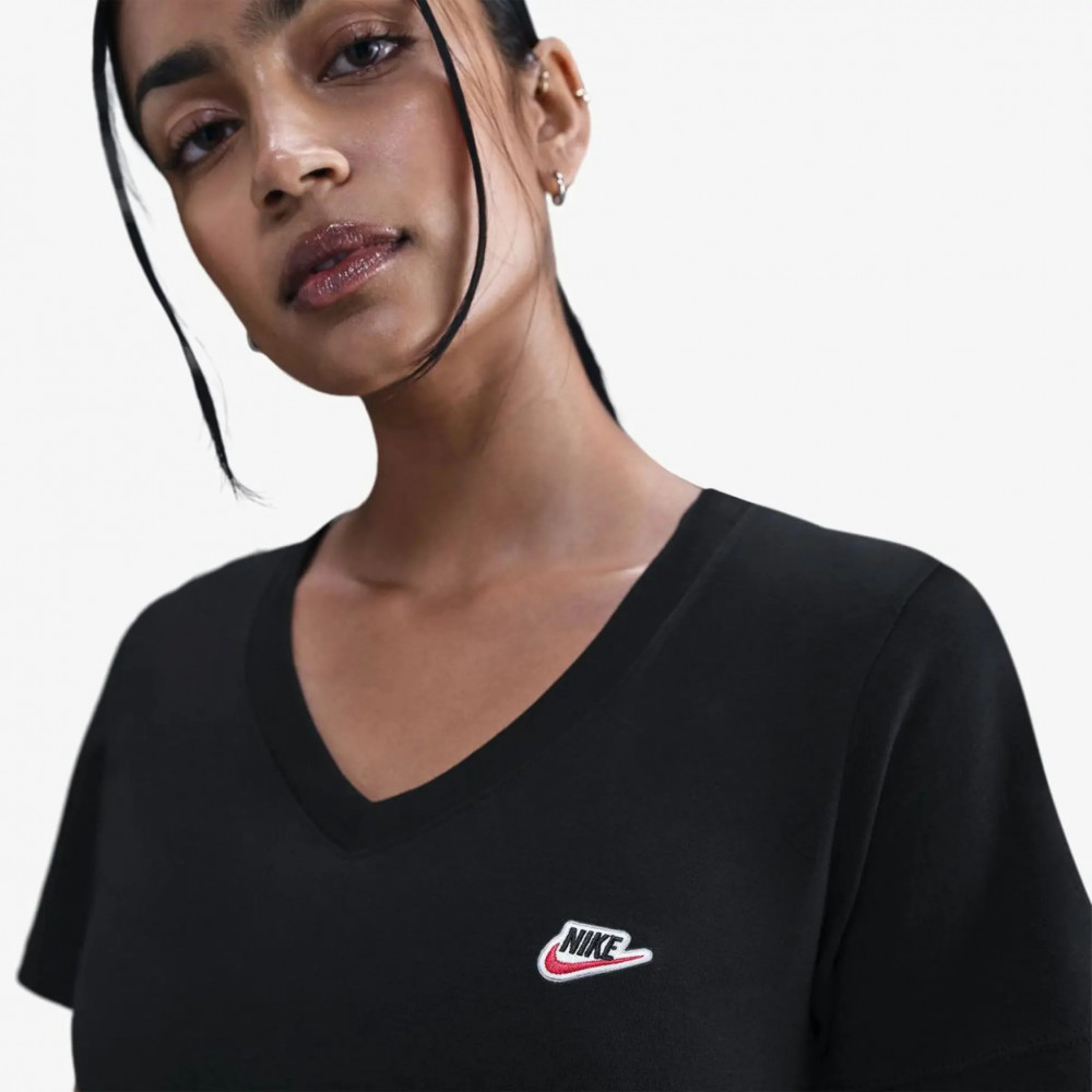 Outlet Жіноча футболка Nike Sportswear DZ4682-010_image_3