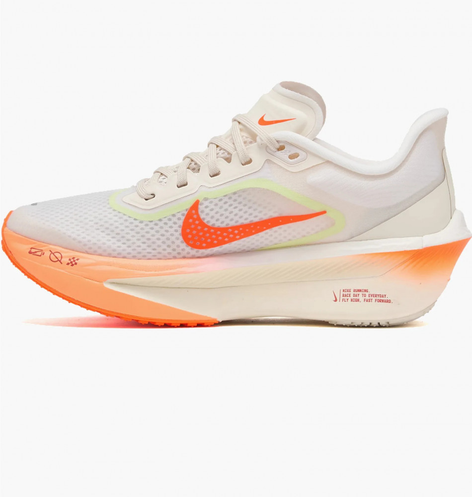 Outlet Кросівки жіночі Nike Zoom Fly 6 FN8455-105_image_3
