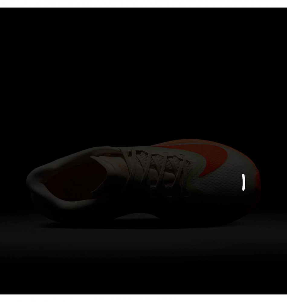 Outlet Кросівки жіночі Nike Zoom Fly 6 FN8455-105_image_6