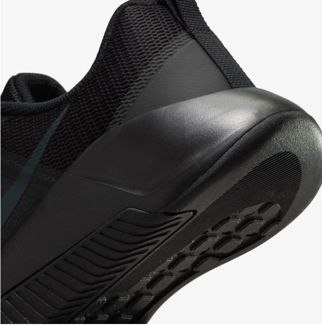 Outlet Чоловічі кросівки Nike M Mc Trainer 3 FQ1831-003_image_5
