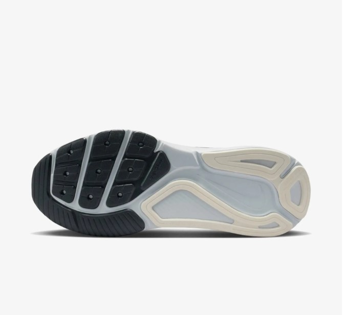 Outlet Чоловічі кросівки Nike Structure 26 HJ1102-005_image_6