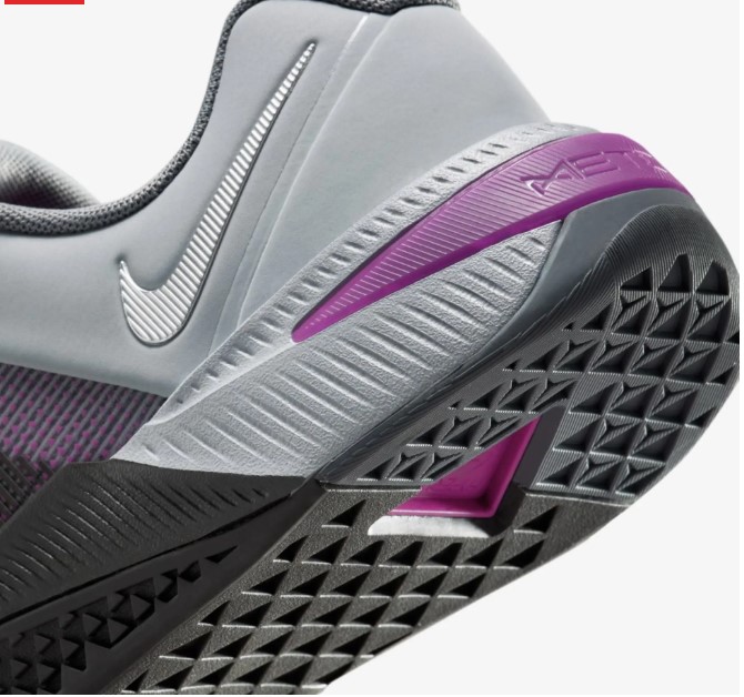 Outlet Чоловічі кросівки Nike Metcon 10 HJ1875-003_image_5