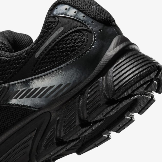 Outlet Чоловічі кросівки Nike V5 Rnr HJ5228-001_image_5