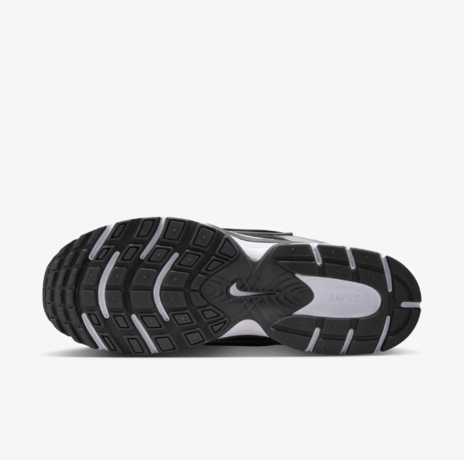 Outlet Чоловічі кросівки Nike V5 Rnr HJ5228-004_image_6