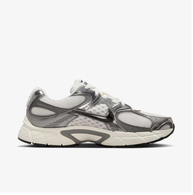 Outlet Чоловічі кросівки Nike V5 Rnr HJ5228-009