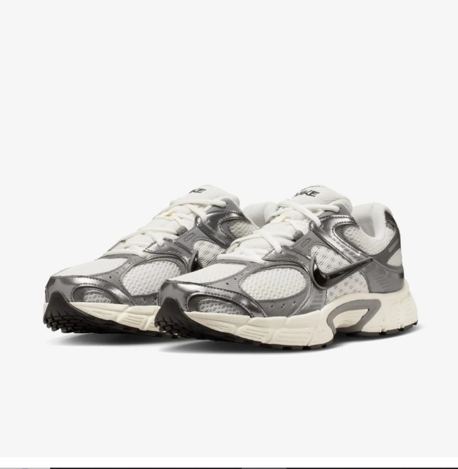 Outlet Чоловічі кросівки Nike V5 Rnr HJ5228-009_image_5