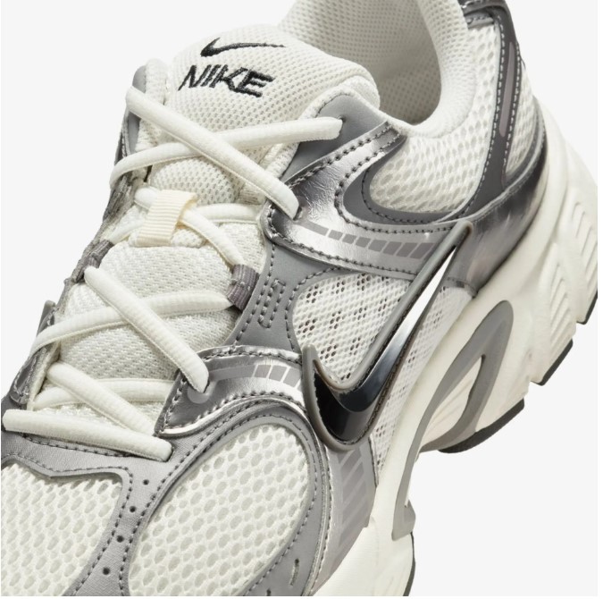 Outlet Чоловічі кросівки Nike V5 Rnr HJ5228-009_image_8