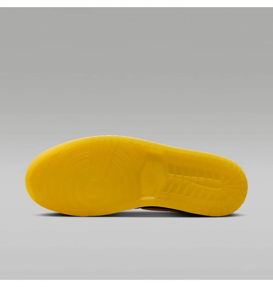 Outlet Кросівки чоловічі Air Jordan 1 Mid Se HJ6654-071_image_8