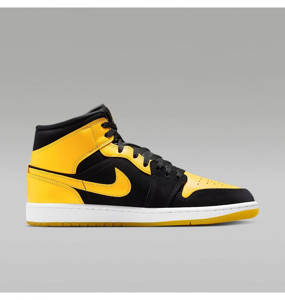 Outlet Кросівки чоловічі Air Jordan 1 Mid Se HJ6654-071