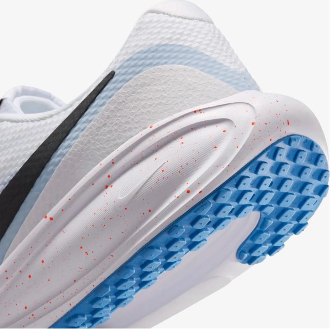 Outlet Чоловічі кросівки Nike Revolution 8 HJ9198-108_image_8