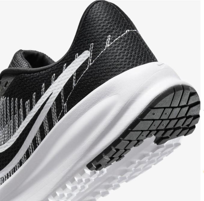 Outlet Чоловічі кросівки Nike Run Defy HM9594-004_image_5