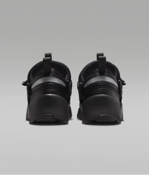 Outlet Кросівки жіночі Wmns Jordan Trunner Lx Triple HQ2164-001_image_4