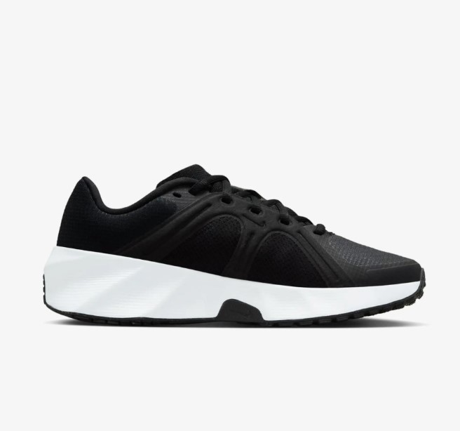 Outlet Жіночі кросівки Nike W Metro Tek HQ2312-005