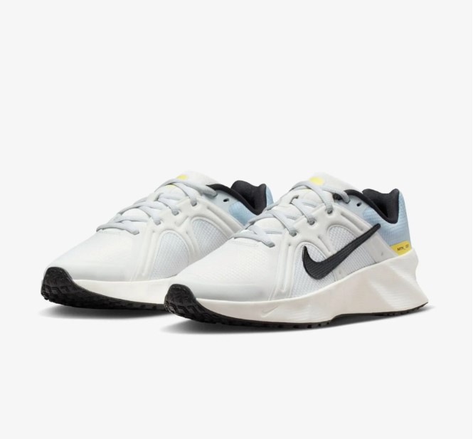 Outlet Жіночі кросівки Nike W Metro Tek HQ2312-102_image_6