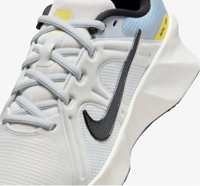 Outlet Жіночі кросівки Nike W Metro Tek HQ2312-102_image_7