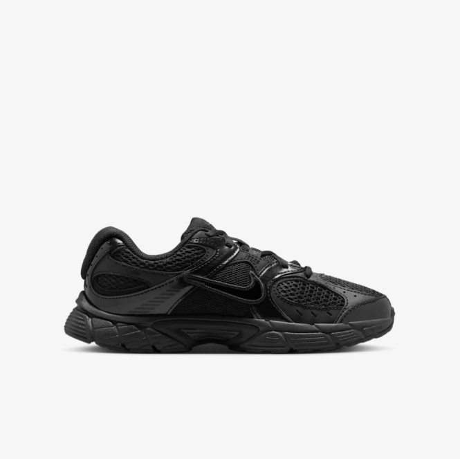 Outlet Дитячі кросівки Nike V5 Rnr HQ6411-002