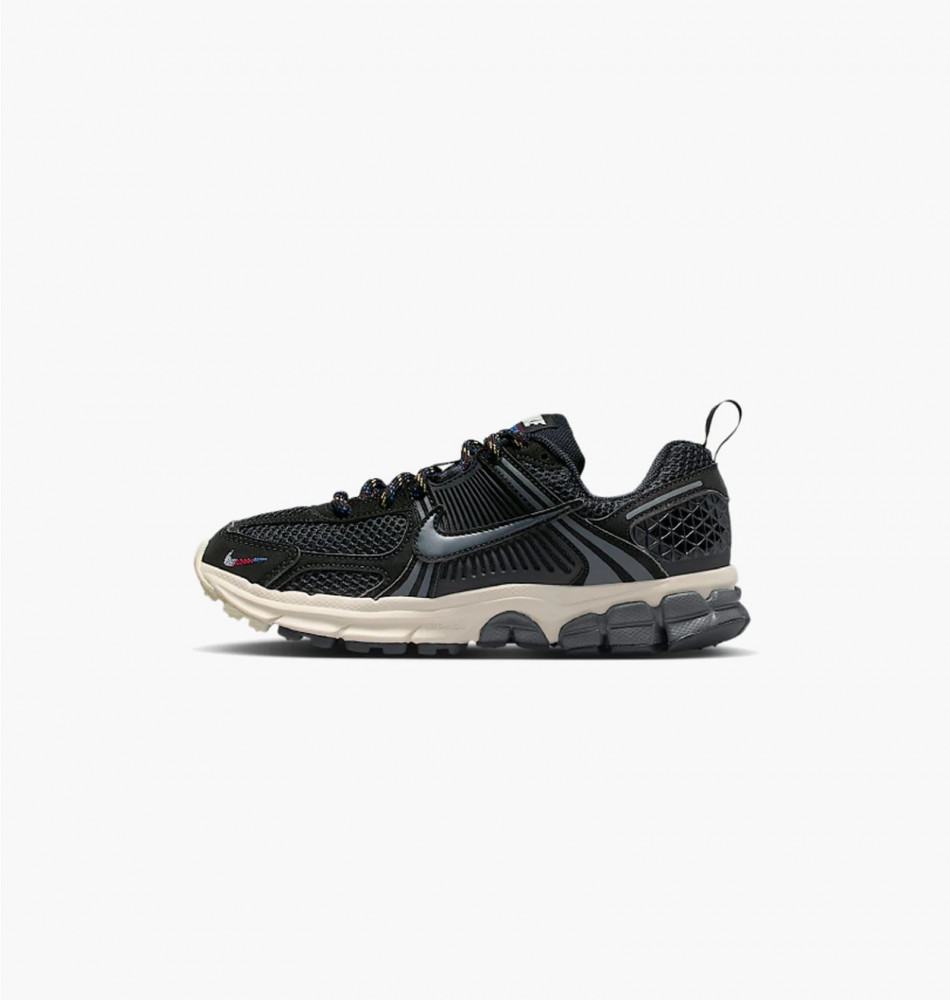 Outlet Кроссовки Nike Vomero 5 IB5853-001_image_3