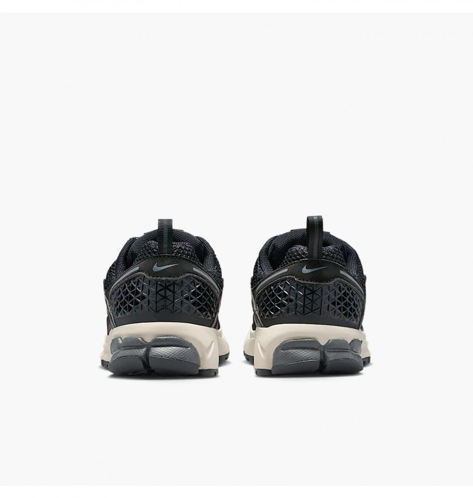 Outlet Кроссовки Nike Vomero 5 IB5853-001_image_8